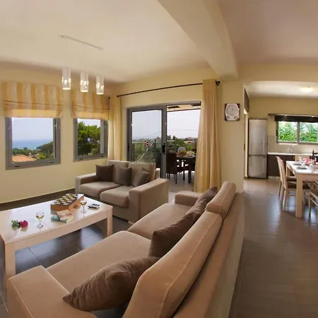 וילה Skala Sleeps 6 Pool Wifi *