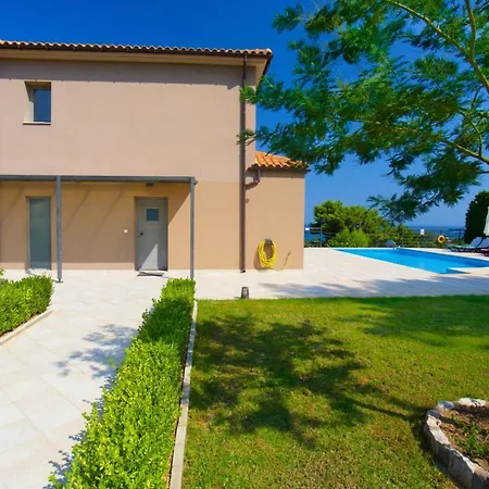 Villa Skala Sleeps 6 Pool Wifi Skala (Kefalonia)