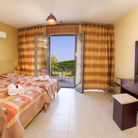 Skala Sleeps 6 Pool Wifi Villa Skala (Kefalonia)