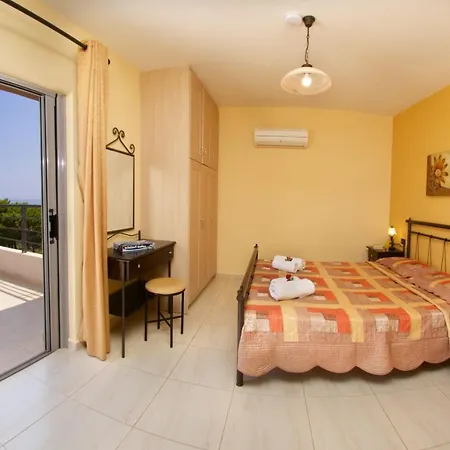 Skala Sleeps 6 Pool Wifi Villa